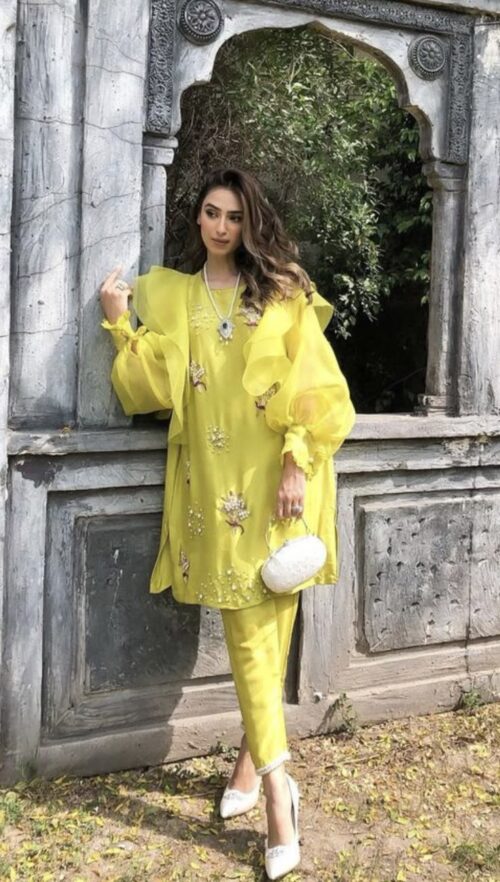 Zehra Hand embroidery Kurta and Pants