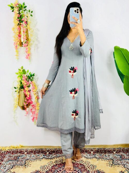 Grey Blossom Set